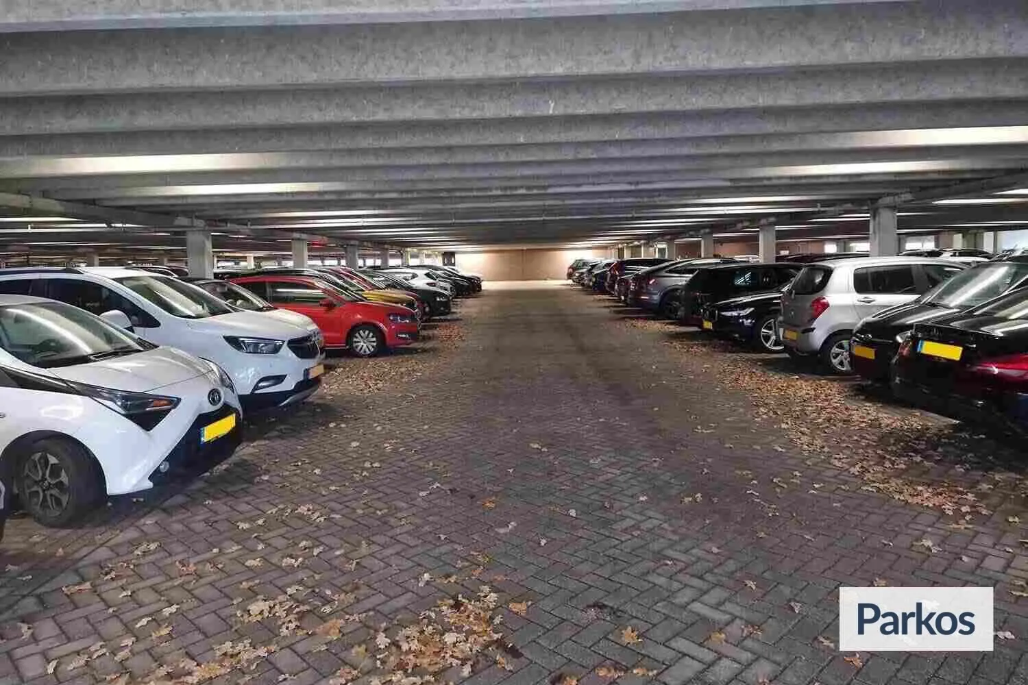 24/7 Parking Schiphol - Parking Schiphol - picture 1
