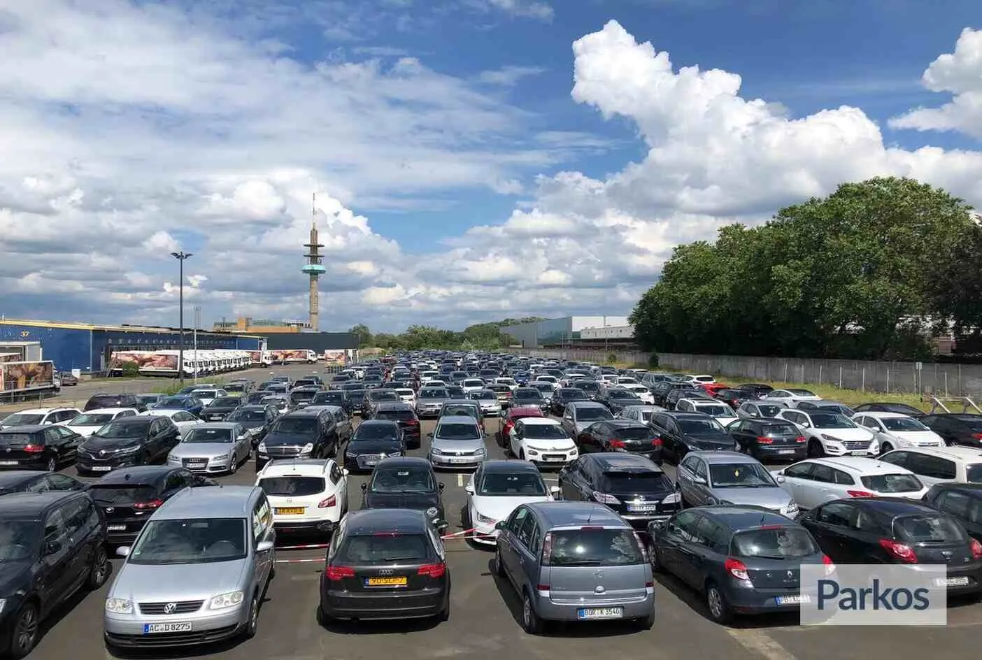 Parking Airea Köln - Parking Luchthaven Keulen - picture 1
