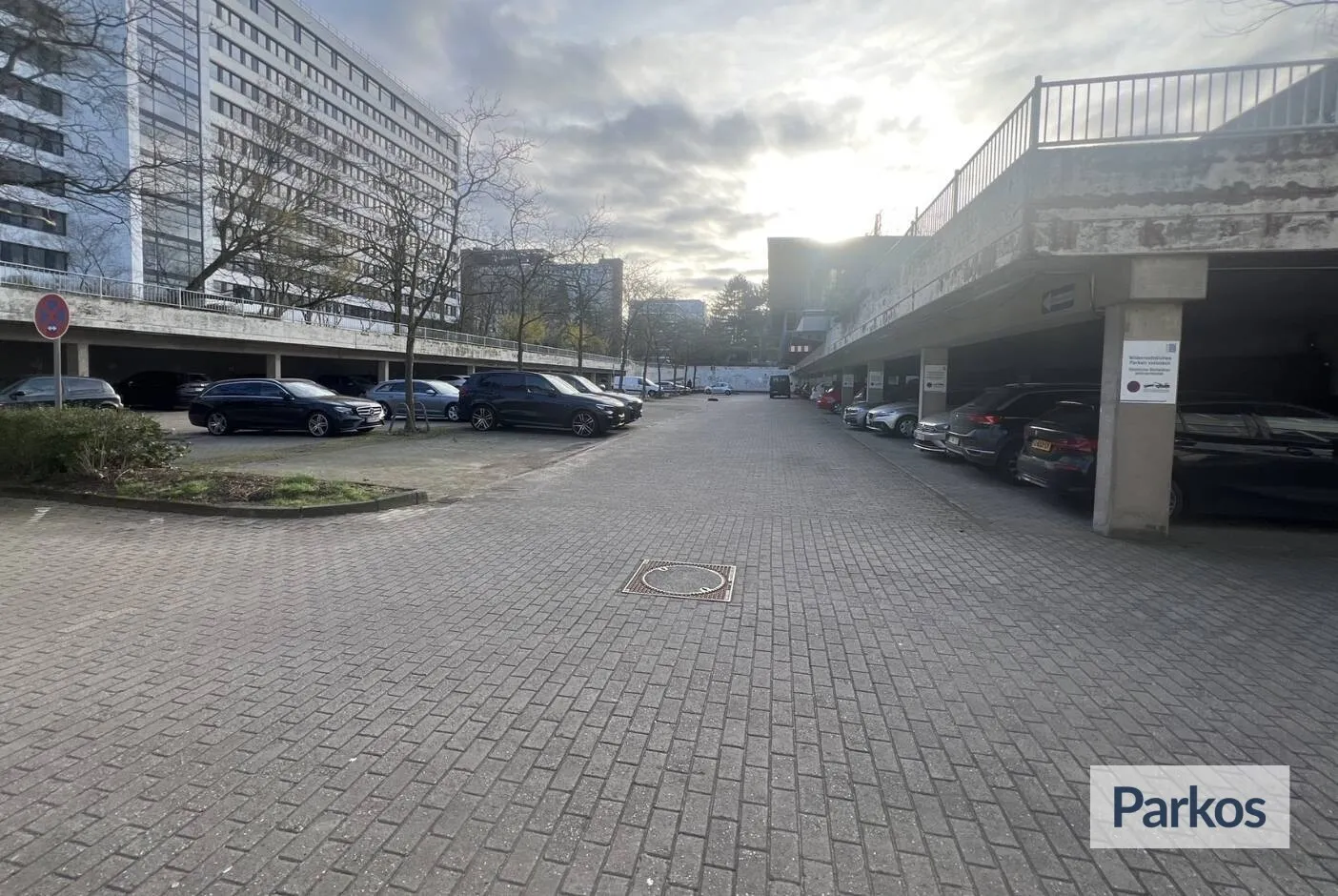 Valet Parking-DUS - Düsseldorf Airport Parking - picture 1